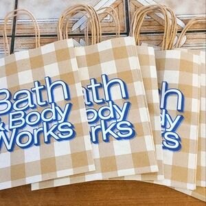 Lot of 25 Brand New Bath and Body Works plaid paper bags